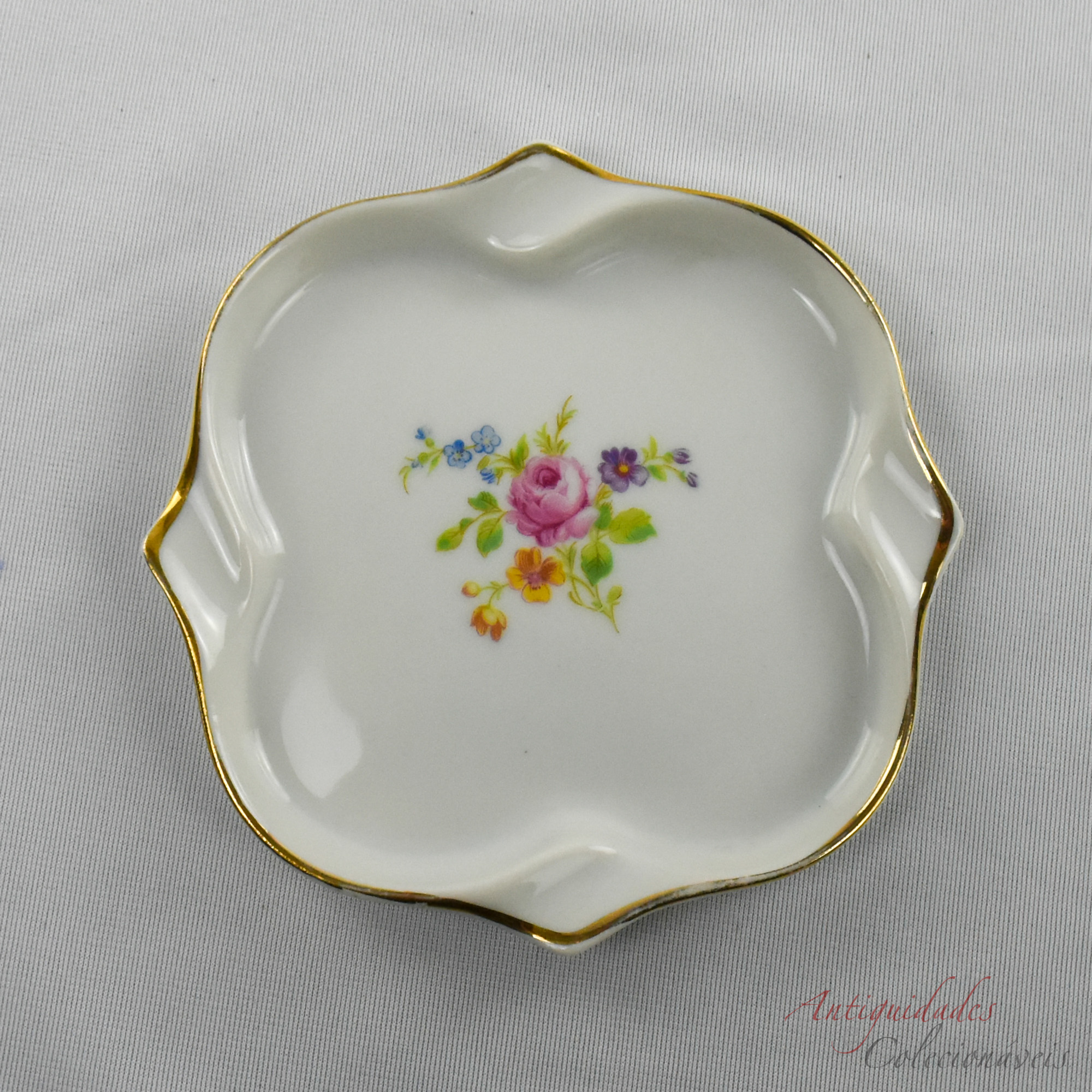 Cinzeiro porcelana Artibus AC1645-1