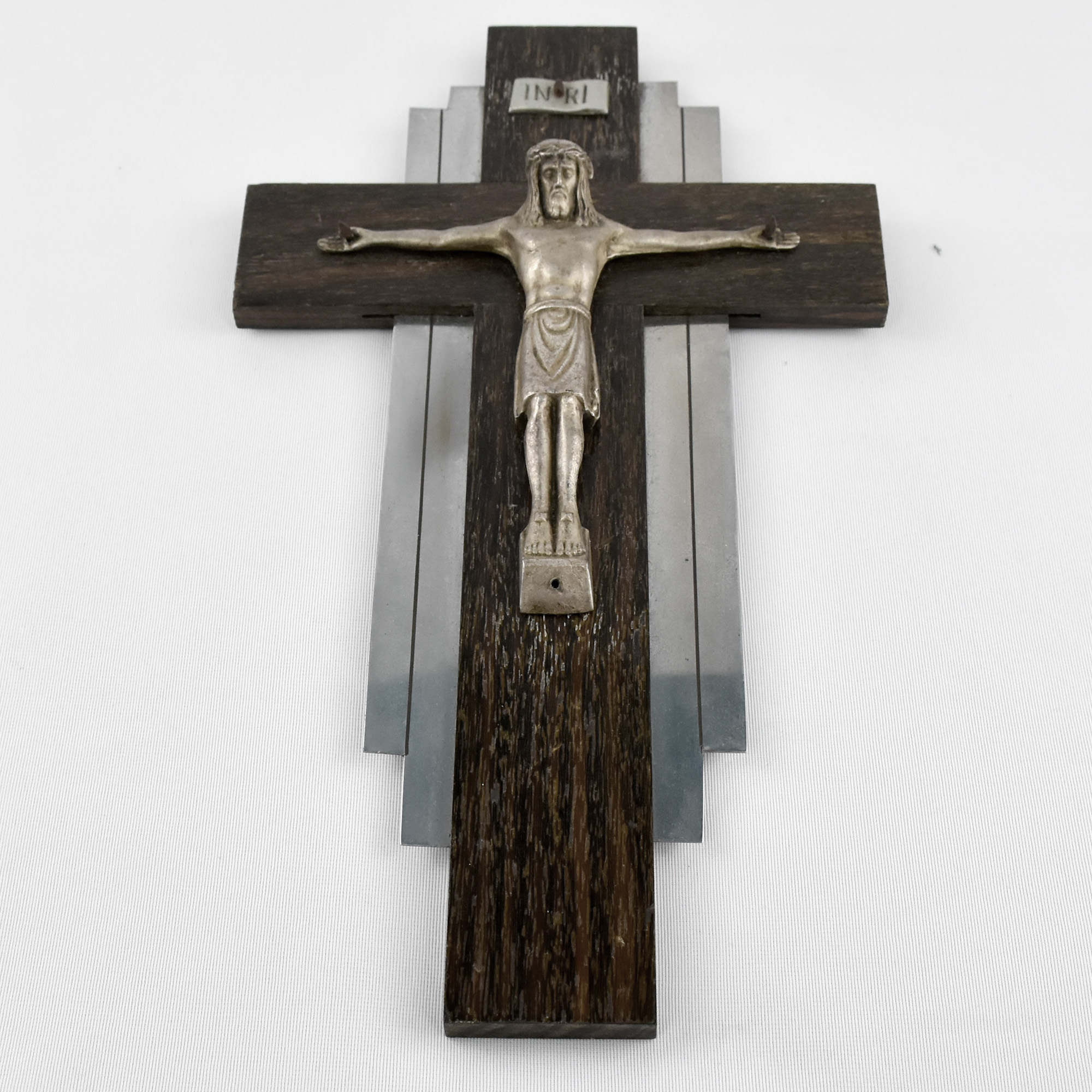 cruz em madeira jacaranda e cristo em metal AC0928 (1)