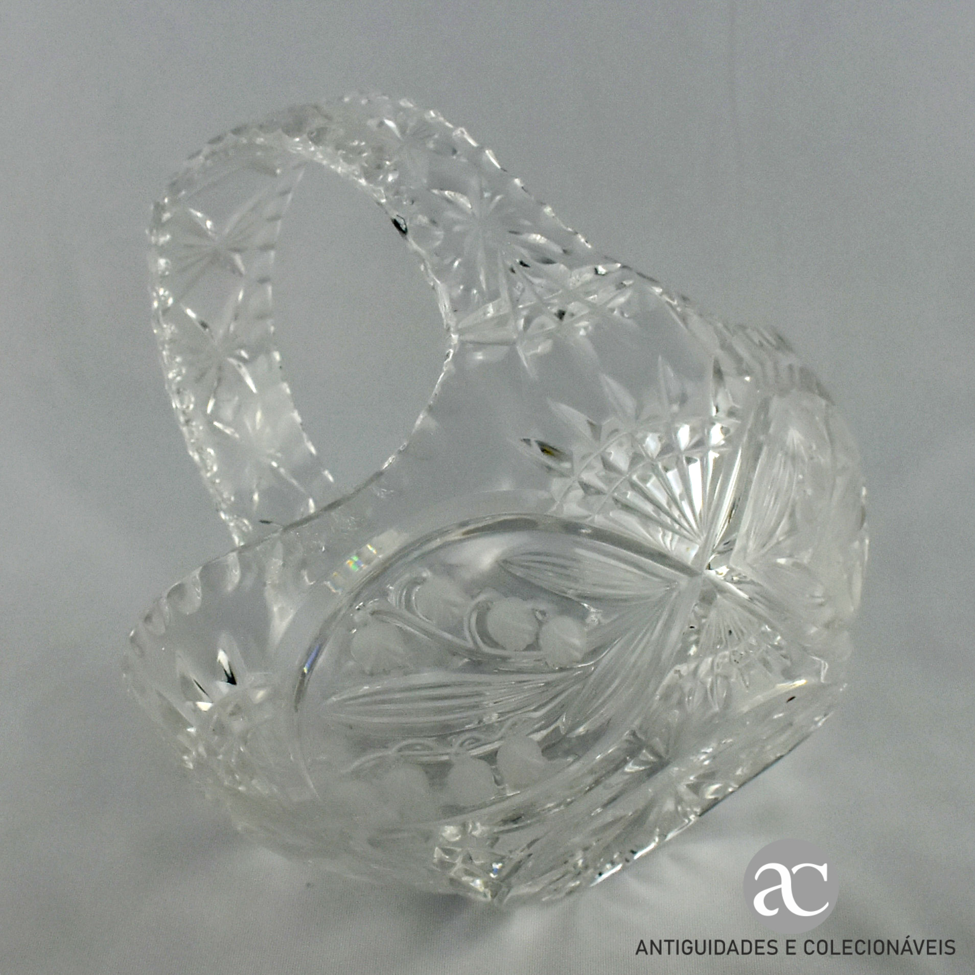 Cesta em cristal incolor, lapidado AC0164-8