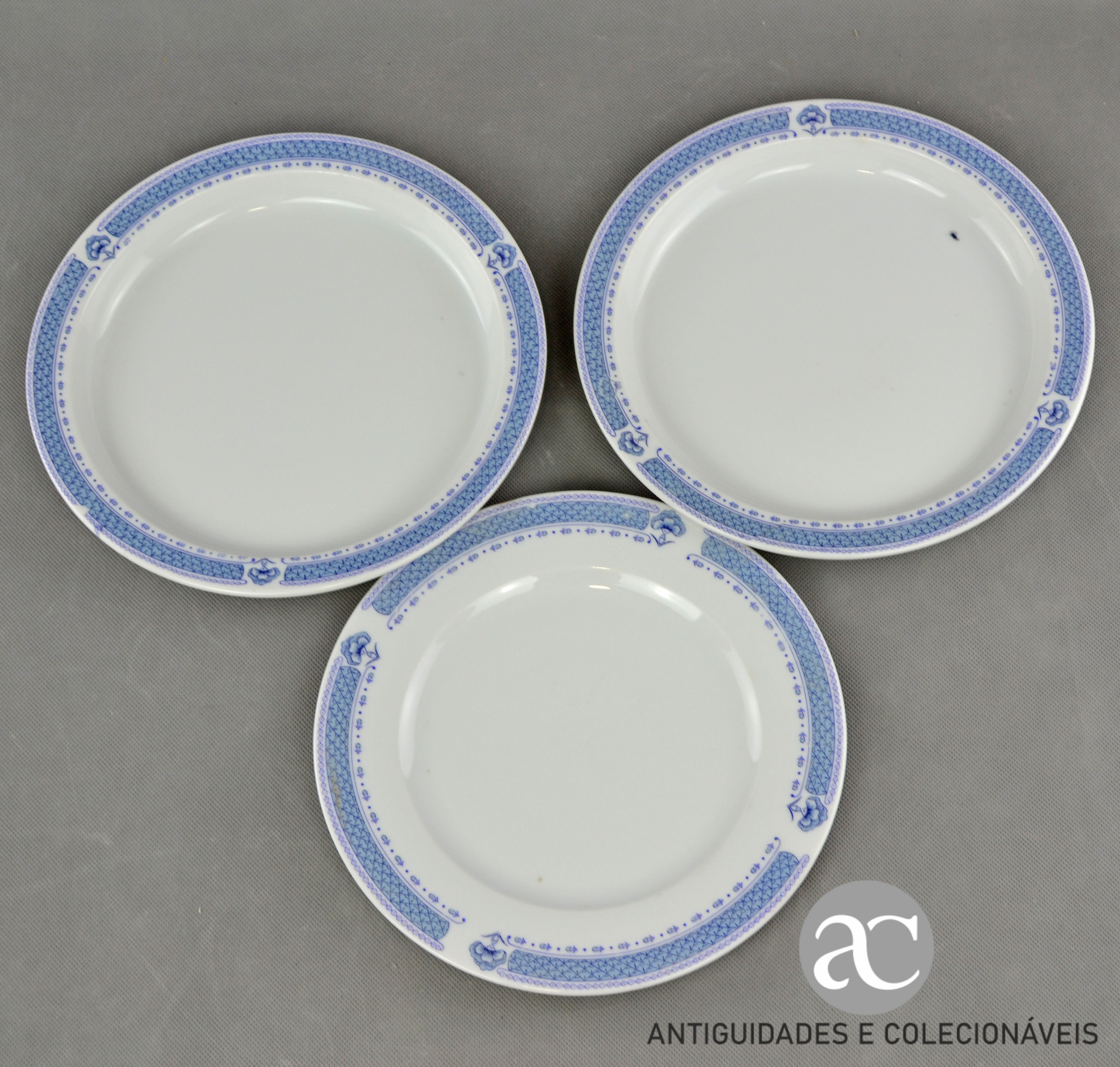 Conjunto de 3 pratos Porcelanas JDR AC0302-7