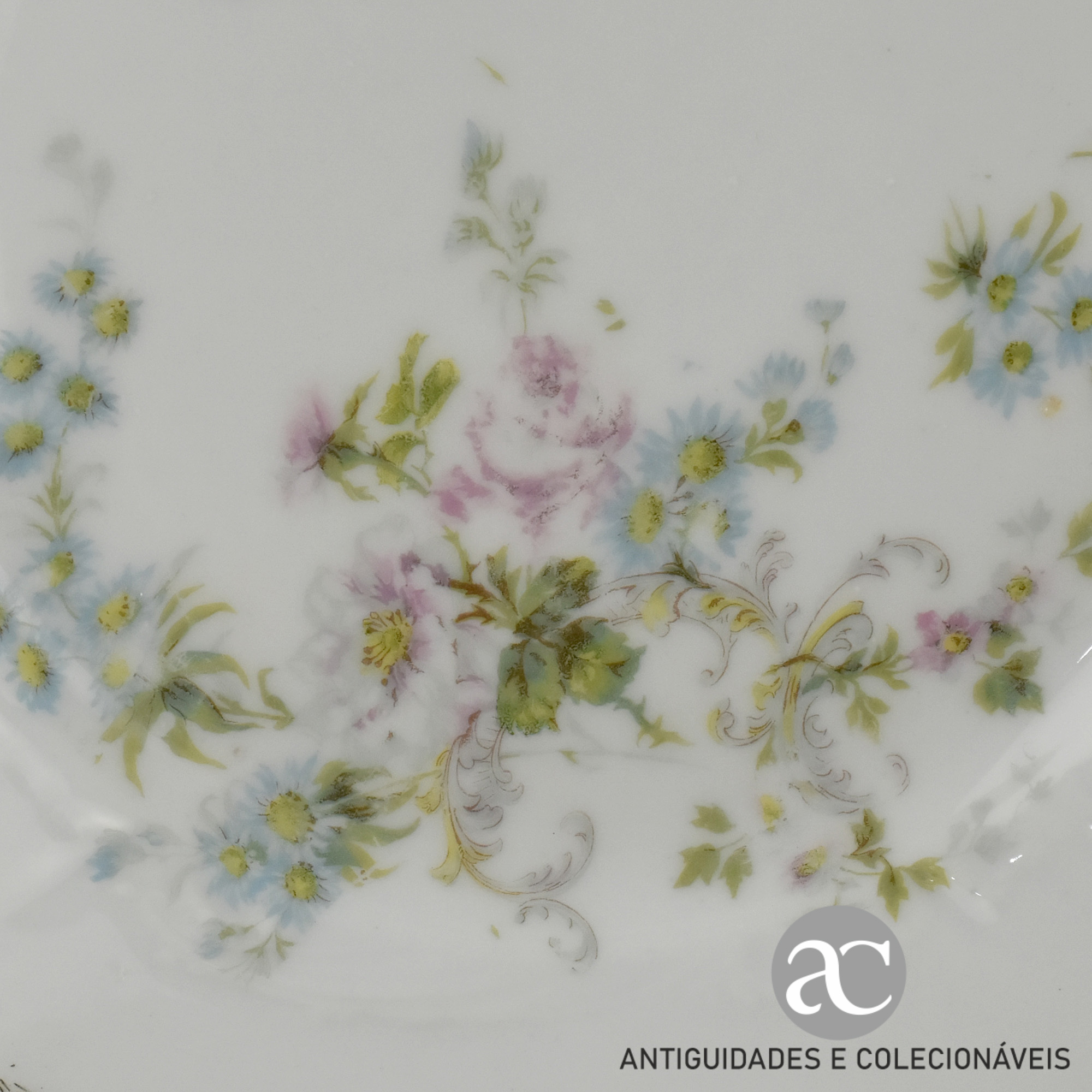 Conjunto de 3 pratos porcelana Europeia RFB, séc. XIX AC0283-3