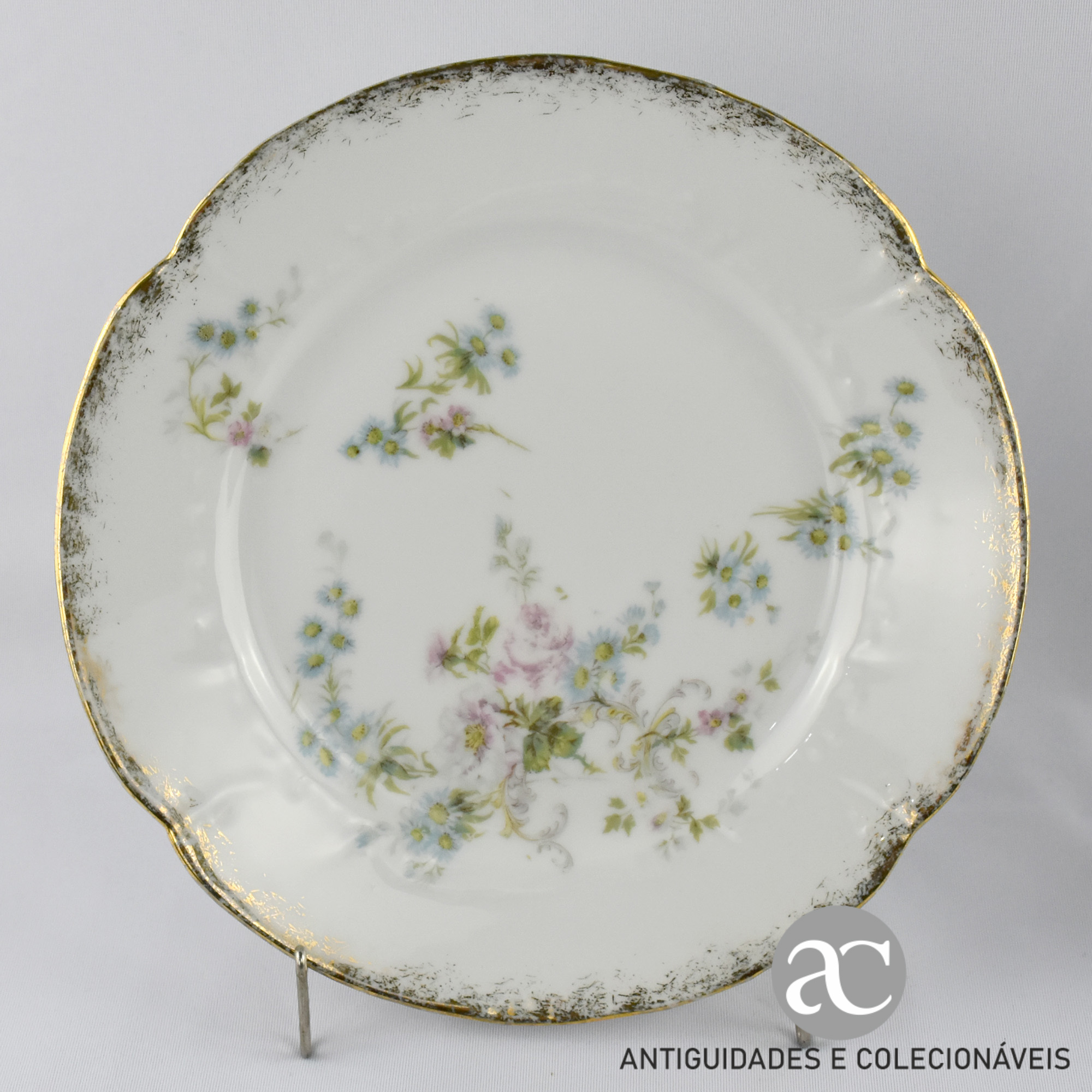 Conjunto de 3 pratos porcelana Europeia RFB, séc. XIX AC0283-4