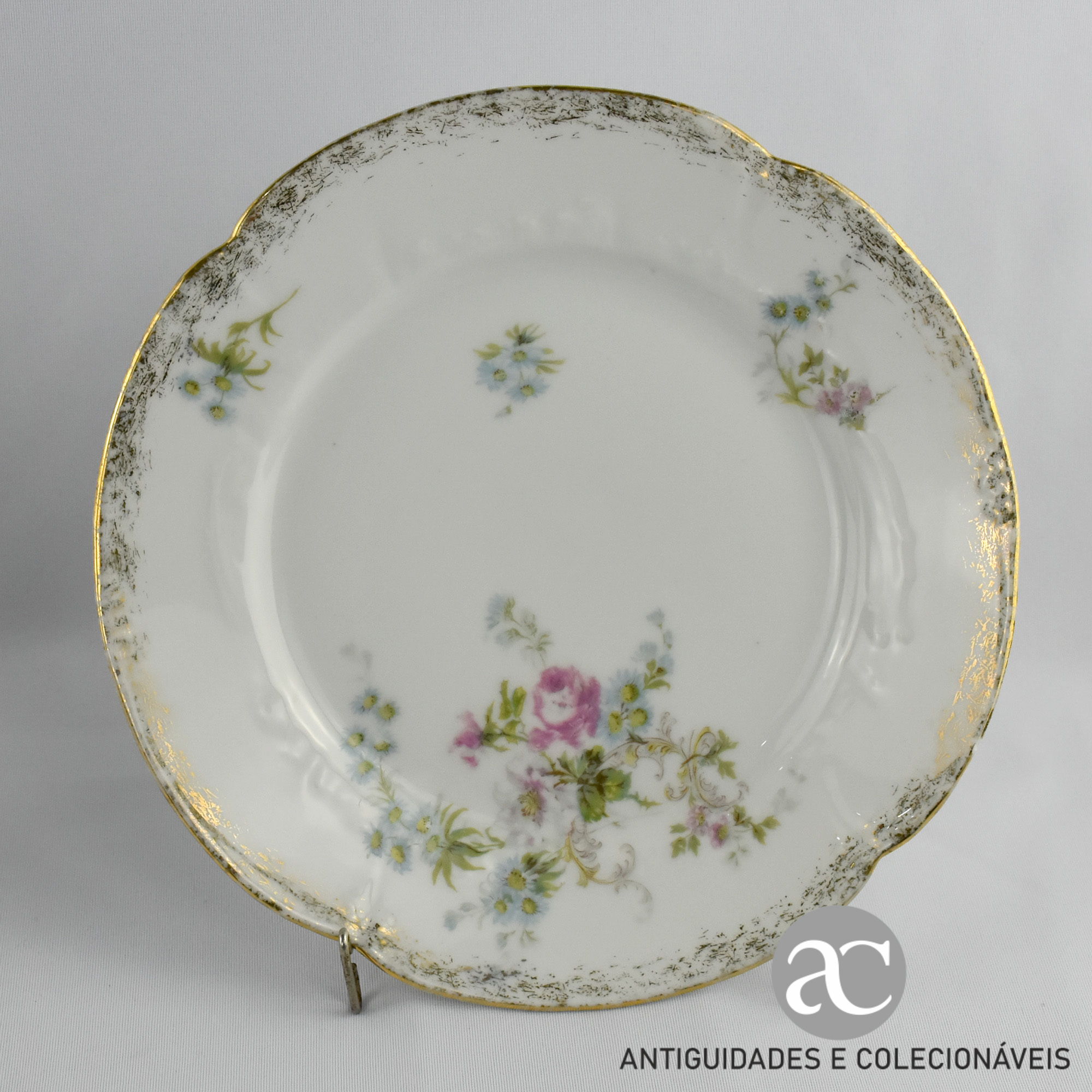 Conjunto de 3 pratos porcelana Europeia RFB, séc. XIX AC0283-5