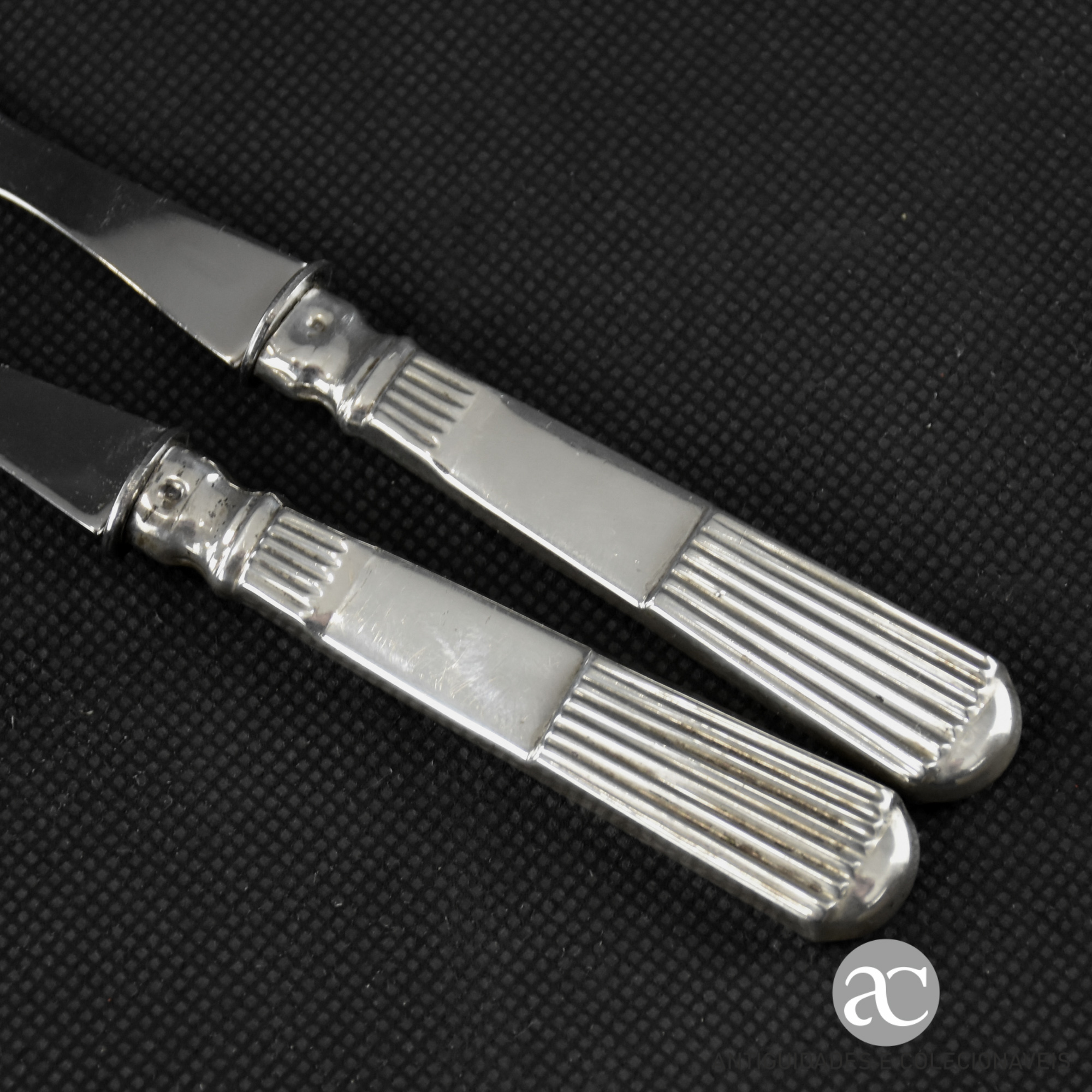 Conjunto de colher e garfo com cabo em prata portuguesa, dcaninhas AC0131-3