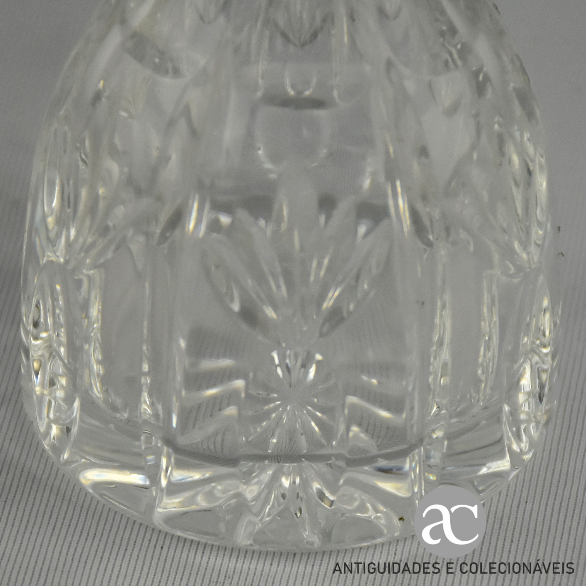 Frasco de perfume em Cristal Atlantis decoração lapidada AC0178-2