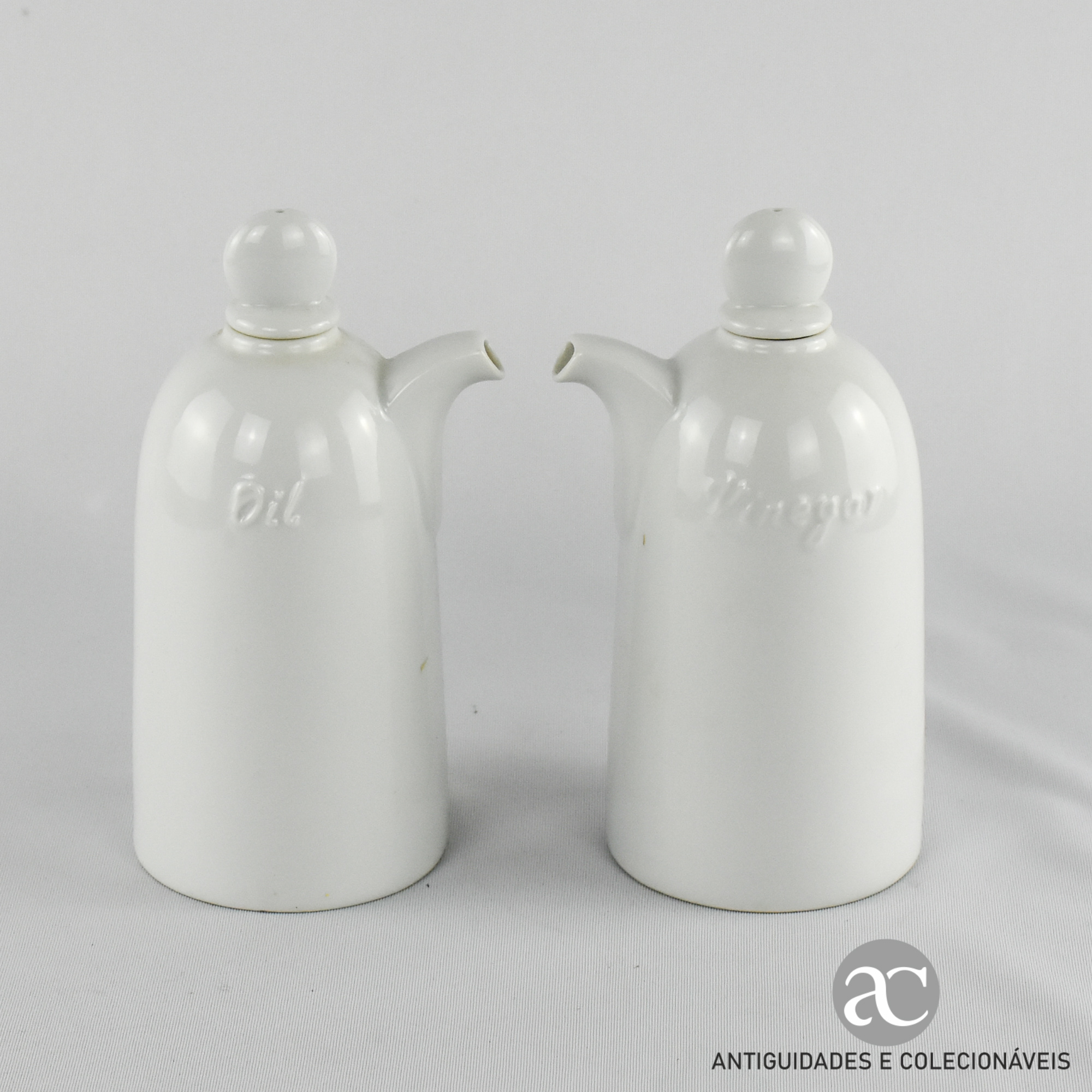 Galheteiro em porcelana Europeia AC1738