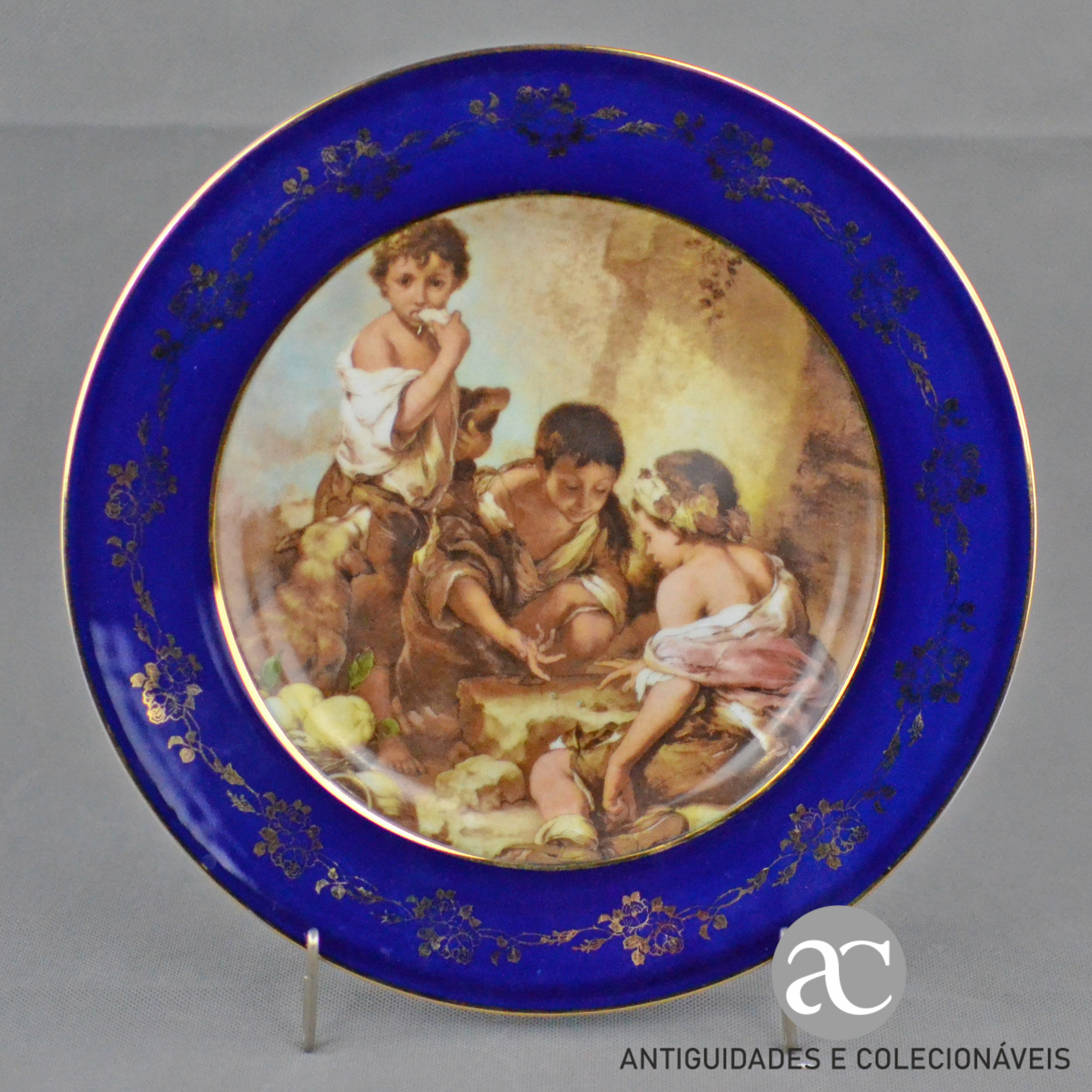 Prato em Porcelana decorado com cena de “Bartolomé Estéban Murillo” AC0319