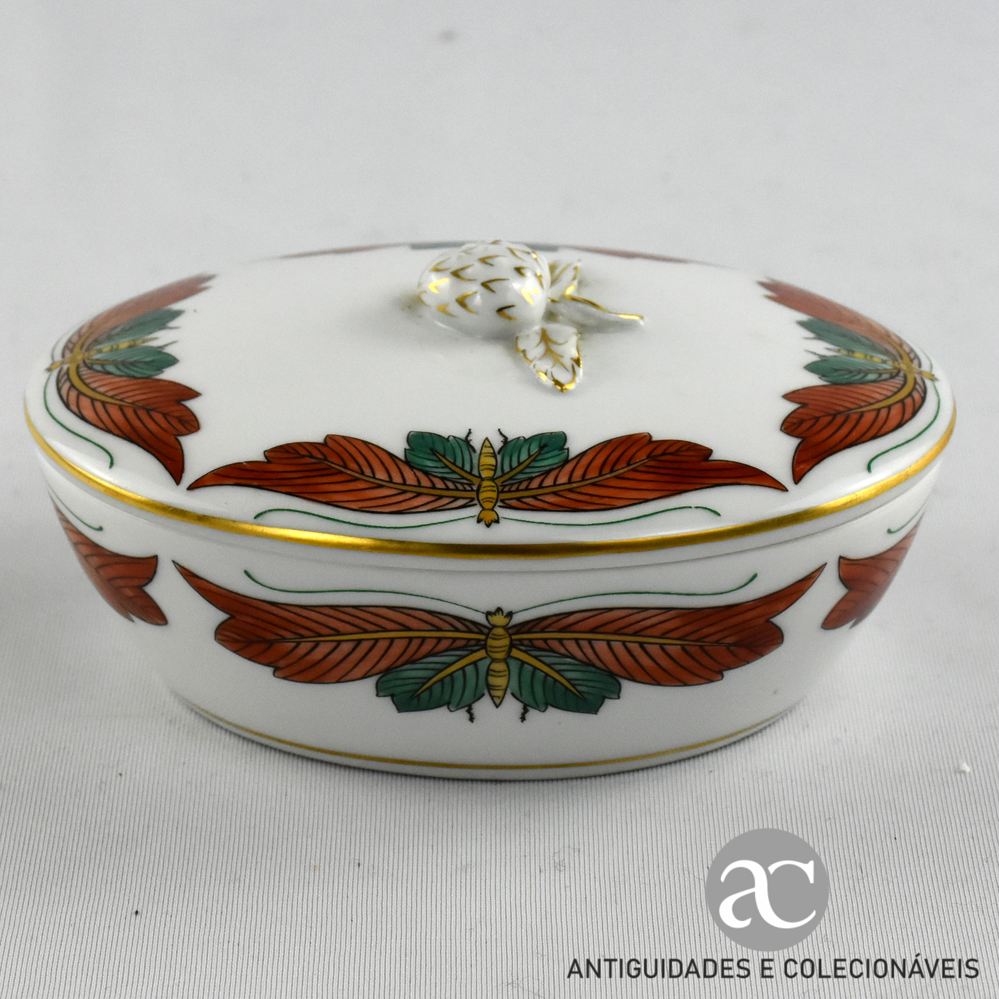 Caixa - Terrina Mildred em porcelana Vista Alegre AC1546