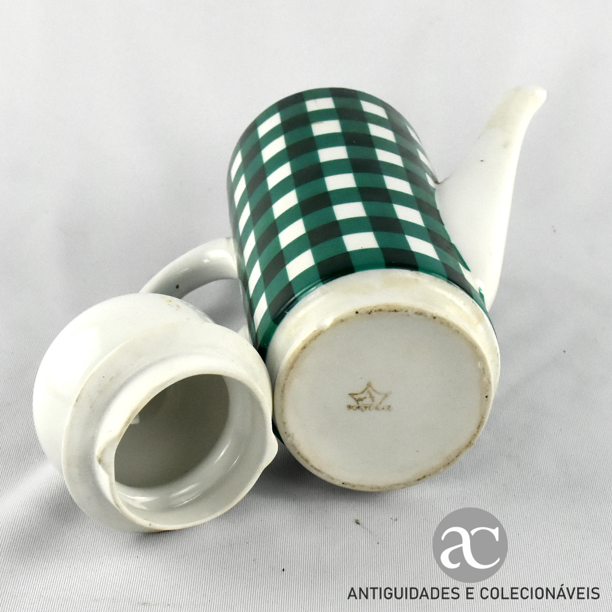 Conjunto de Bule, 2 leiteiras e açucareiro Artibus Art Déco AC175-14
