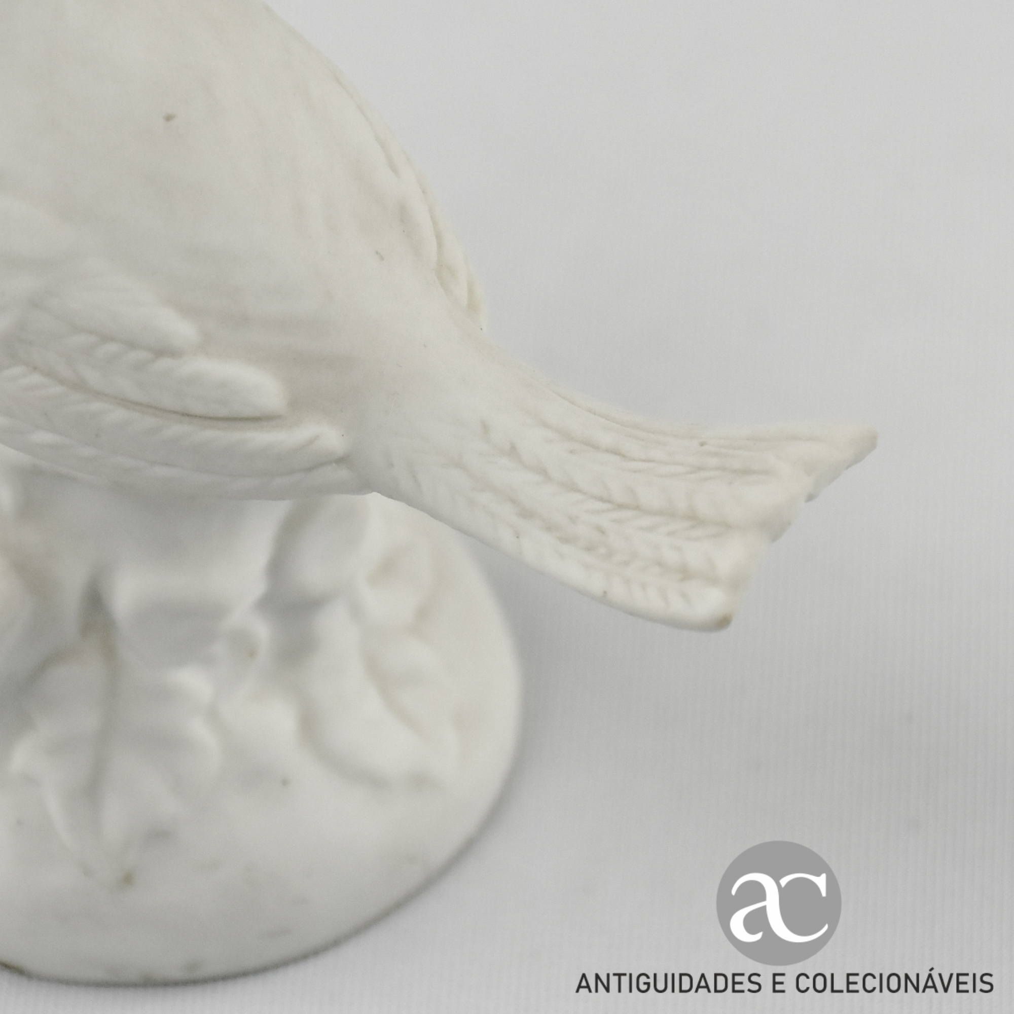 Figura de pássaro em biscuit Coimbra S.P. AC1743-5