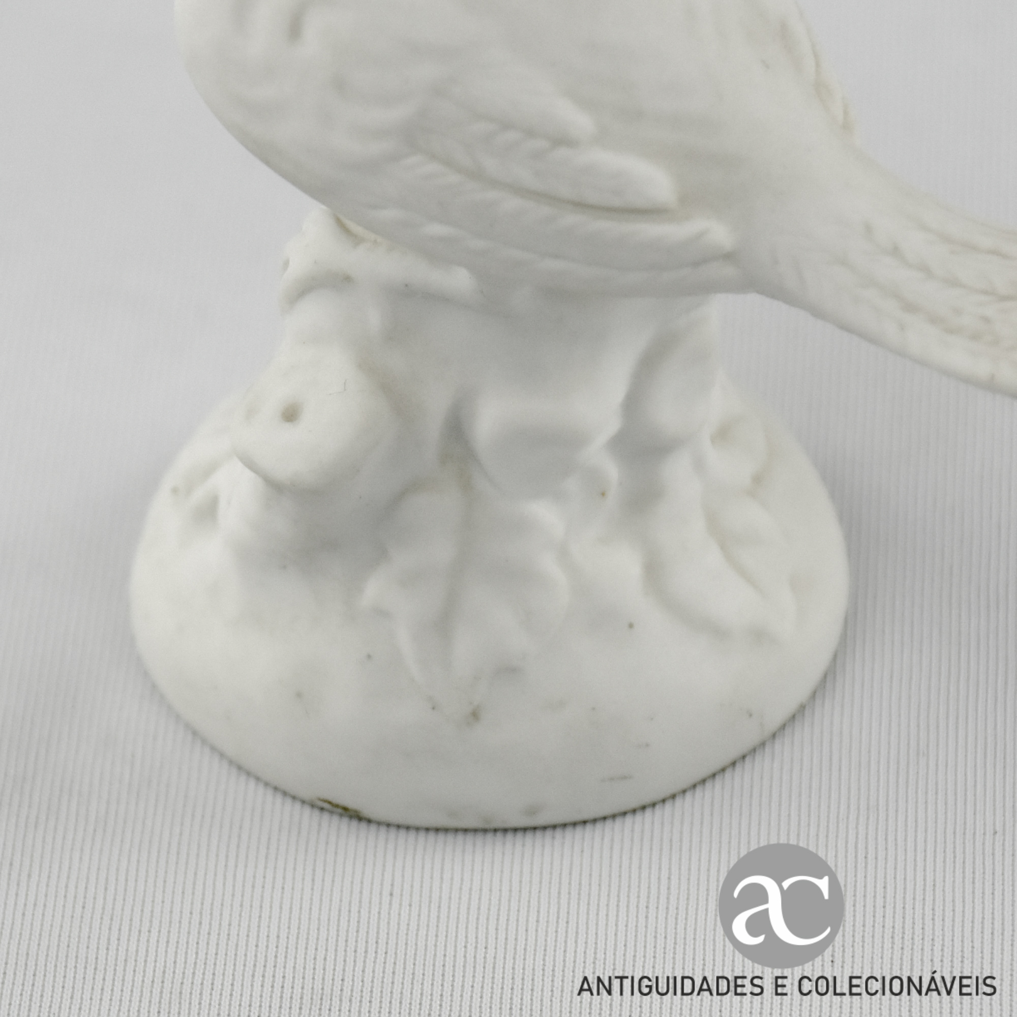 Figura de pássaro em biscuit Coimbra S.P. AC1743-6