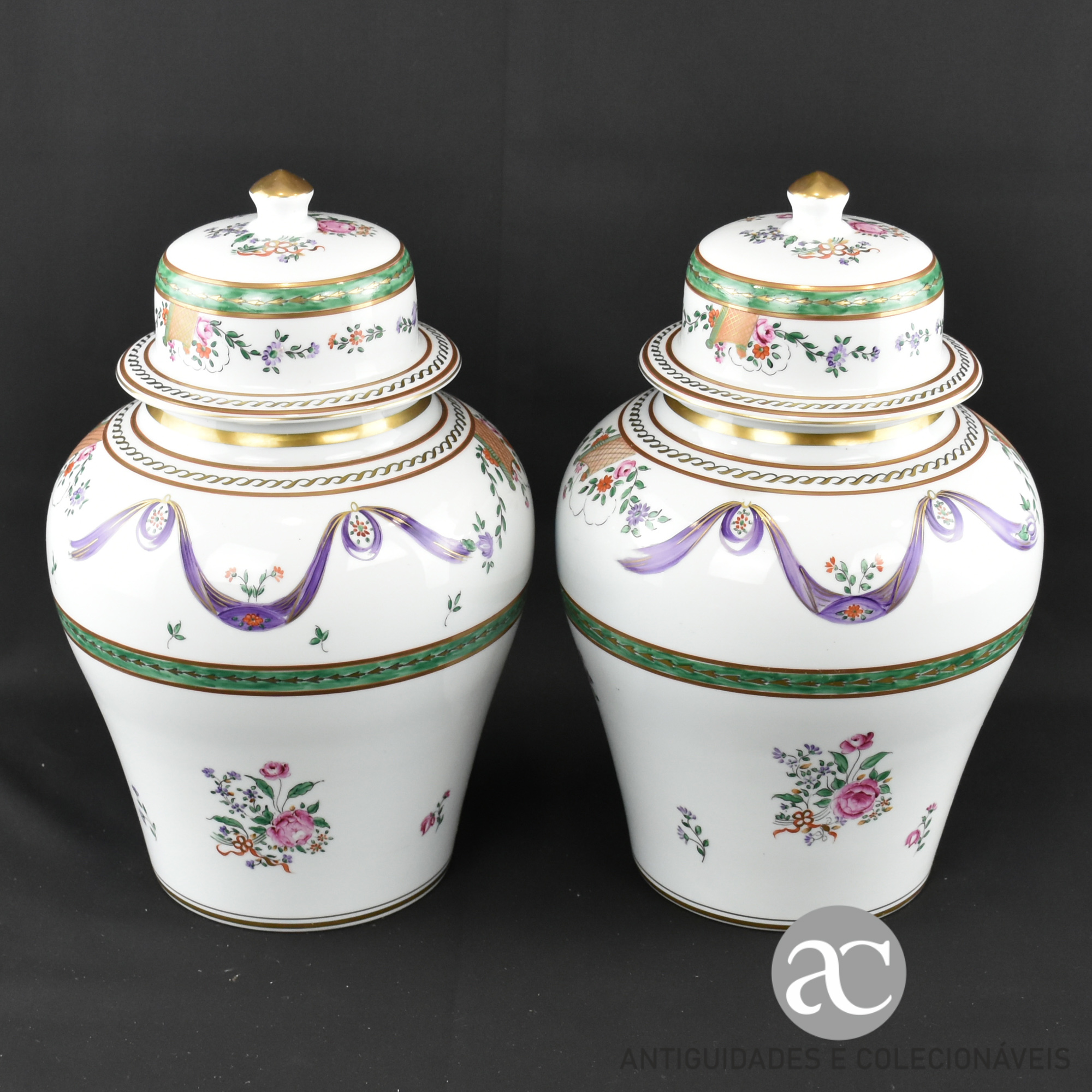 Par de potes com tampa porcelana Vidal Arte, Pintados à mão AC0686