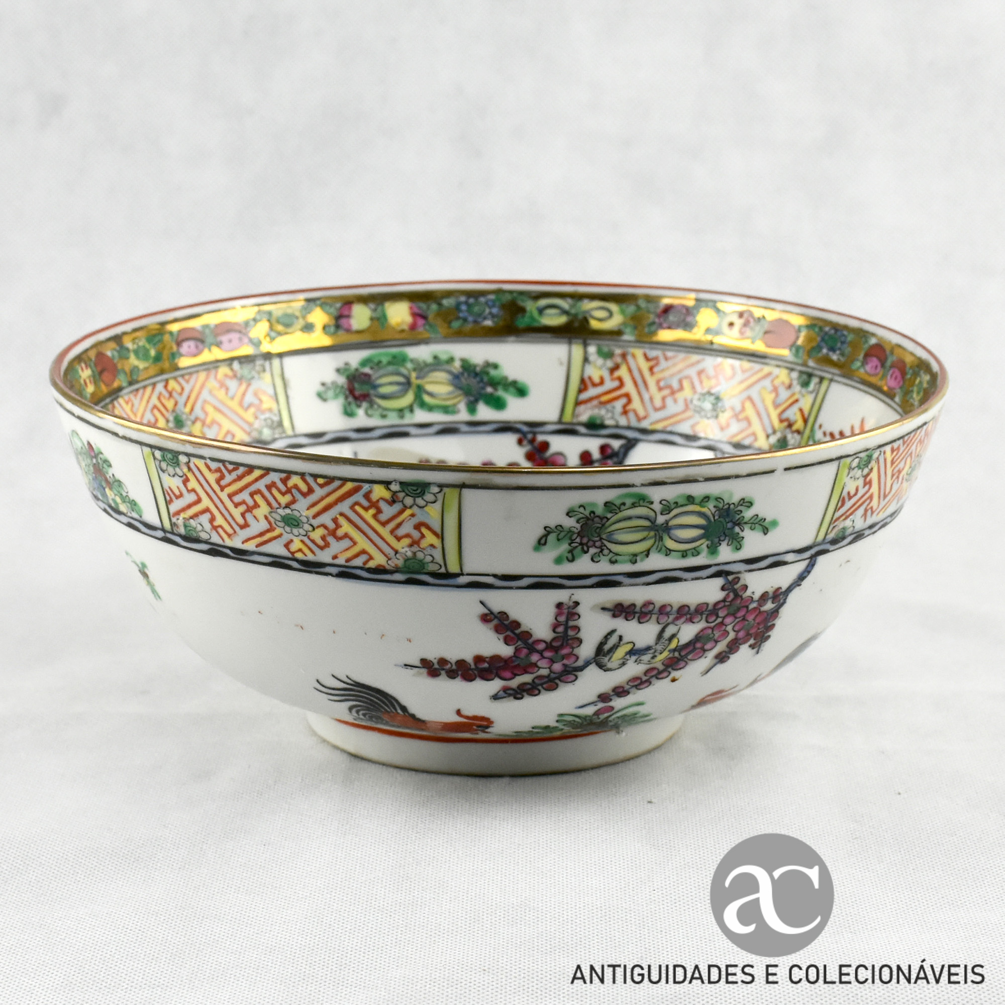 Taça Porcelana da China, decoração Luta de Galos, circa 1970 AC0557