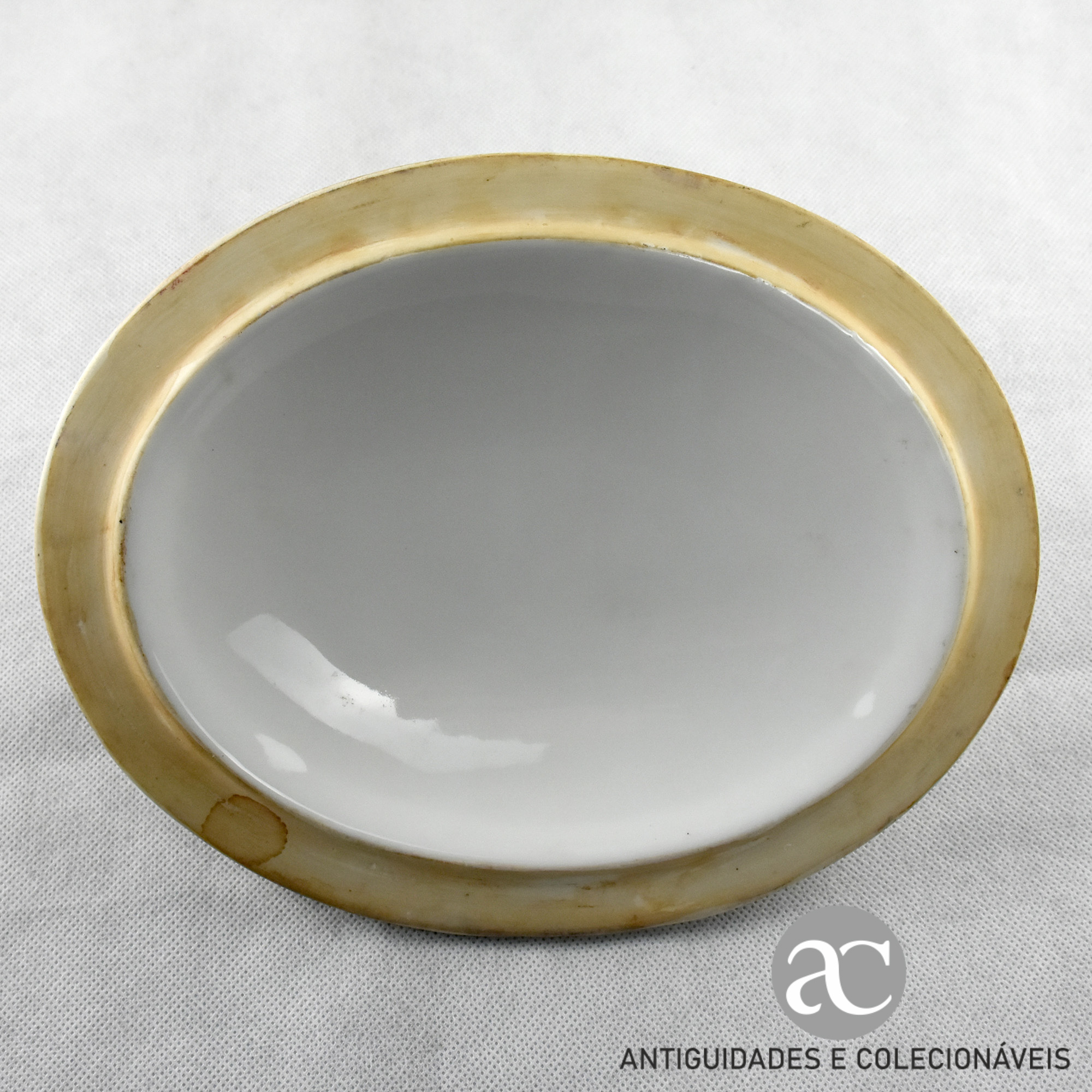 Terrina com tampa e travessa porcelana da China com brasão, anos 70 AC0690-10