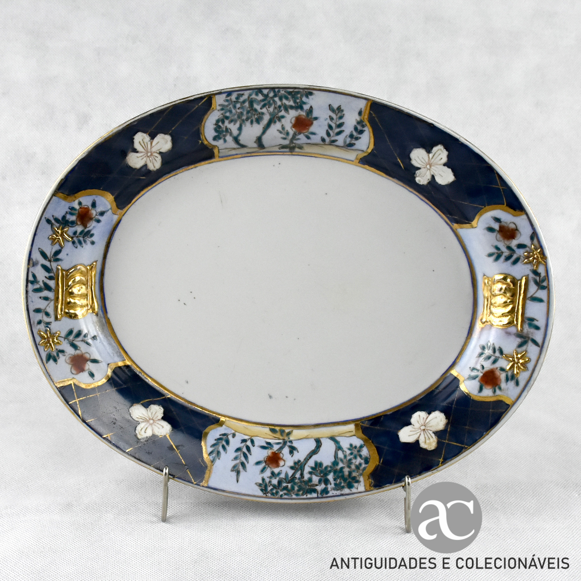 Terrina com tampa e travessa porcelana da China com brasão, anos 70 AC0690-3