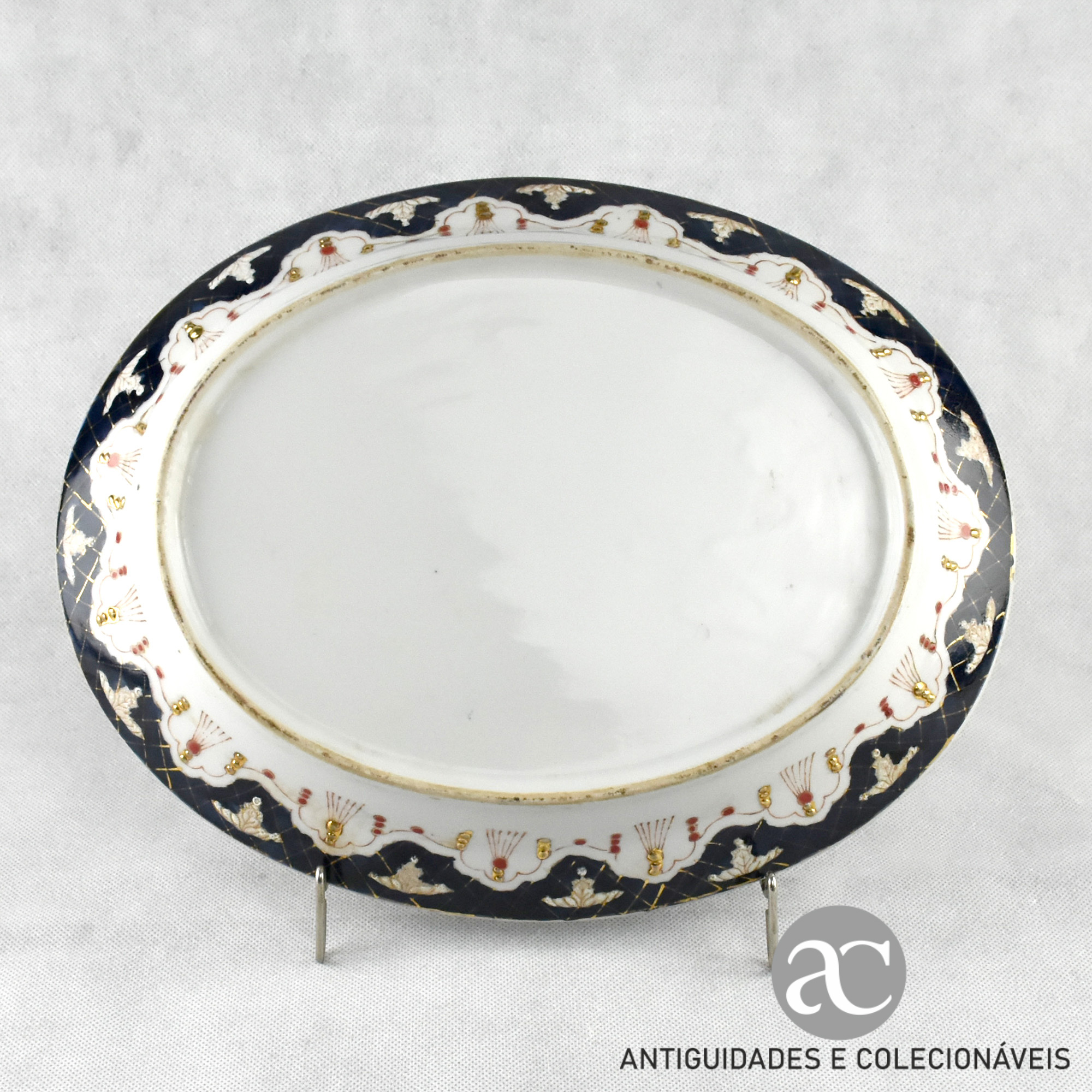 Terrina com tampa e travessa porcelana da China com brasão, anos 70 AC0690-4