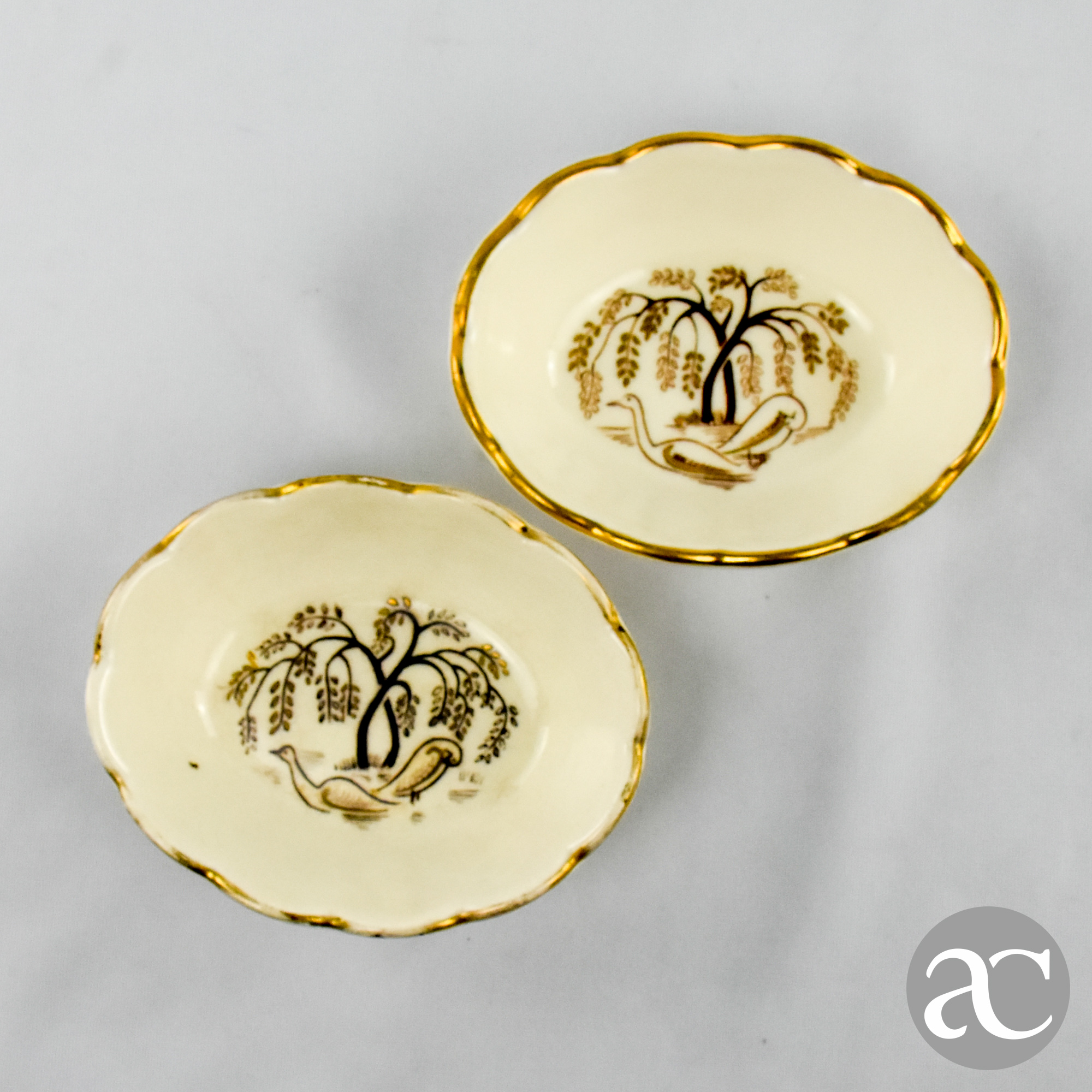 Par de Taças Aneleiras em Porcelana Artibus decorada com flores AC1809