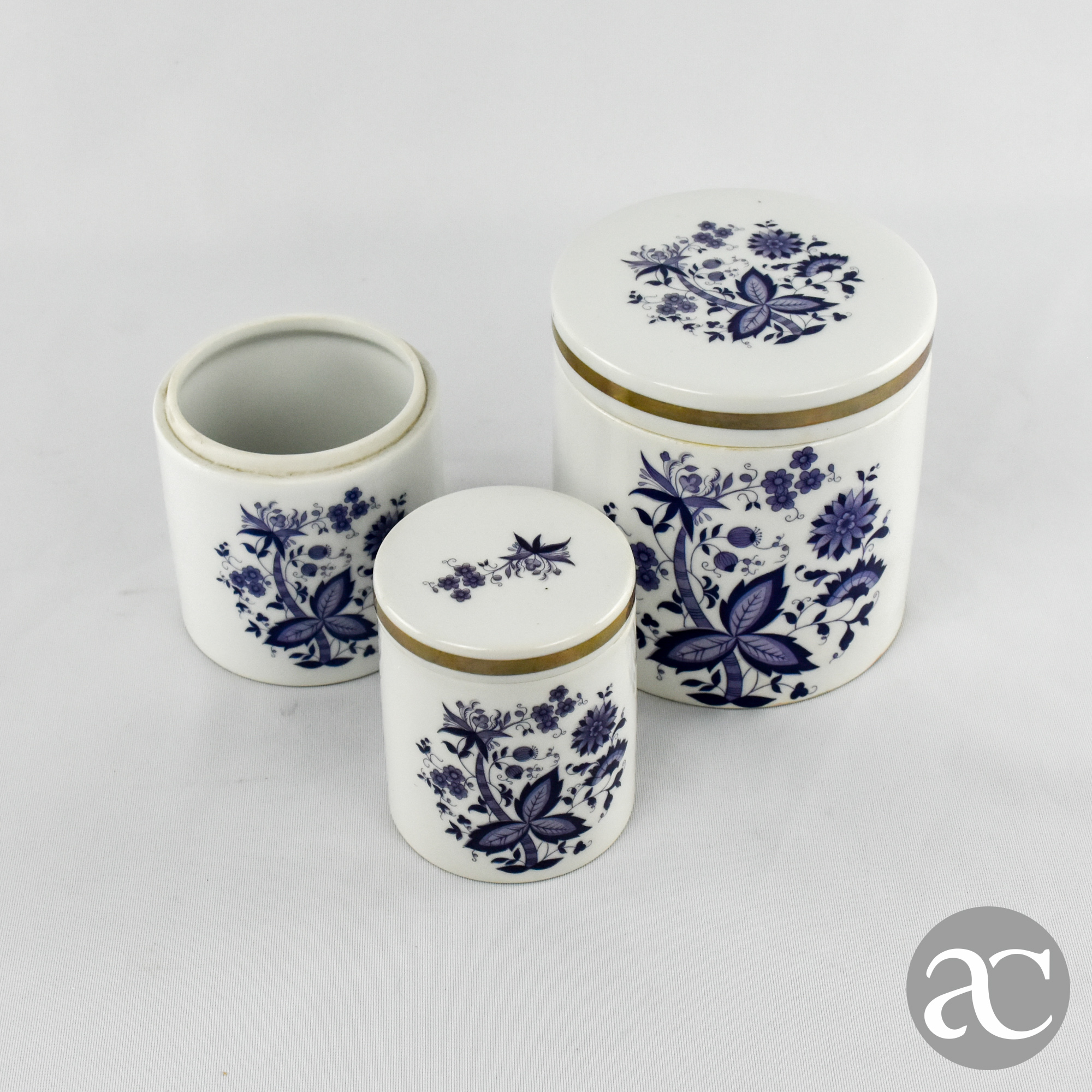 Conjunto de 3 caixas redondas em Porcelana Artibus AC1818