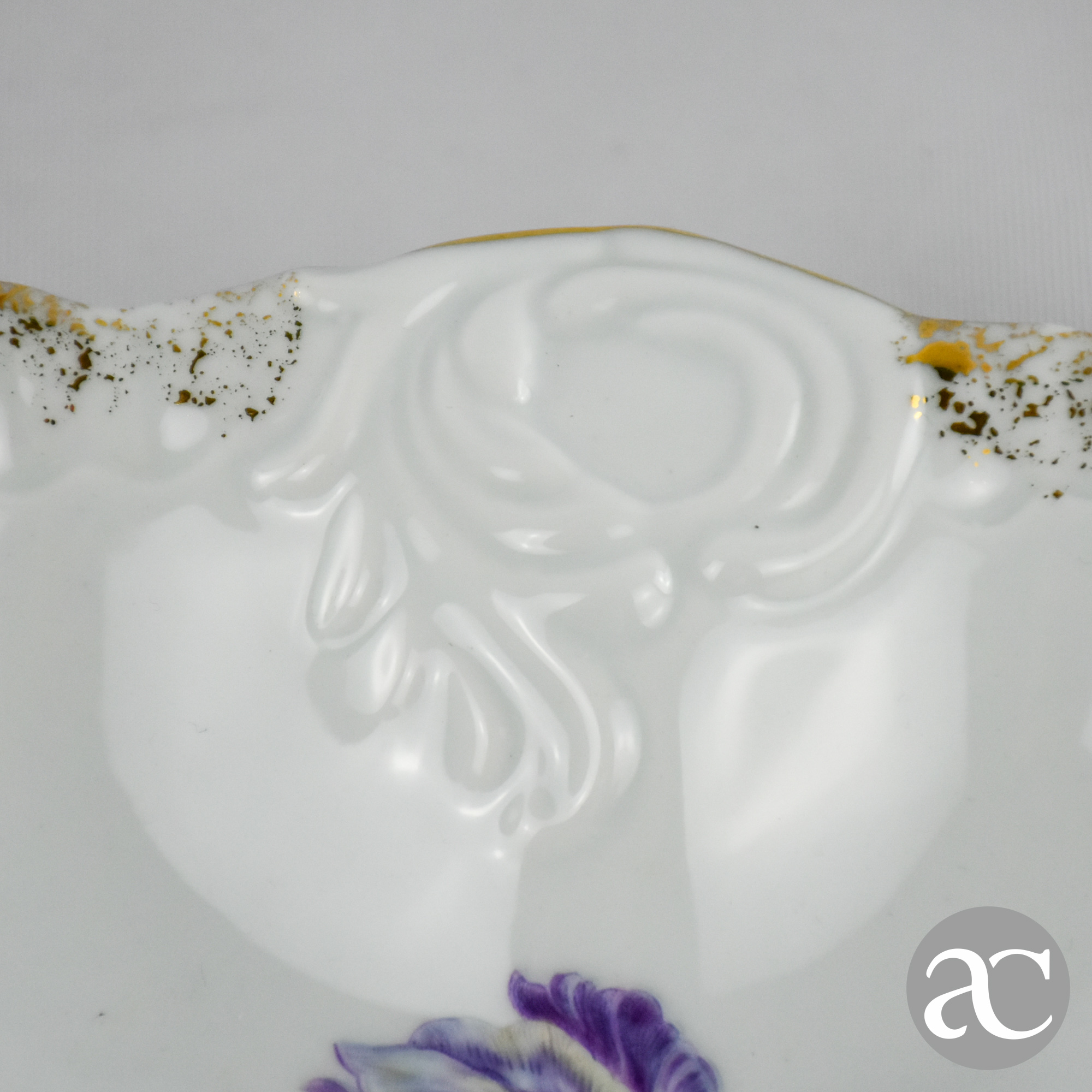 Aneleira - covilhete em forma de folha Porcelana V & A AC1828-2
