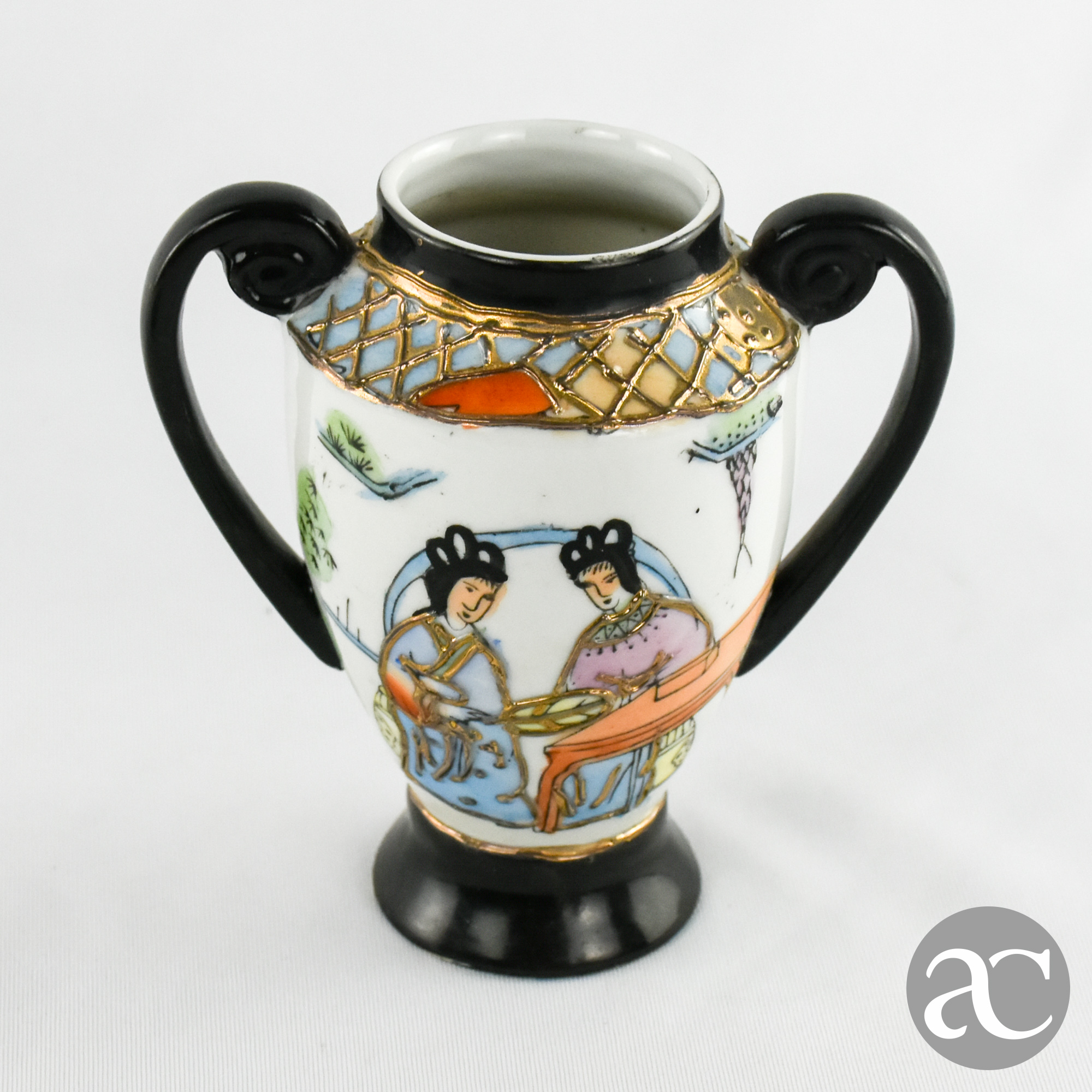 Conjunto de 2 jarras e prato porcelana Japonesa Satsuma AC1851-4