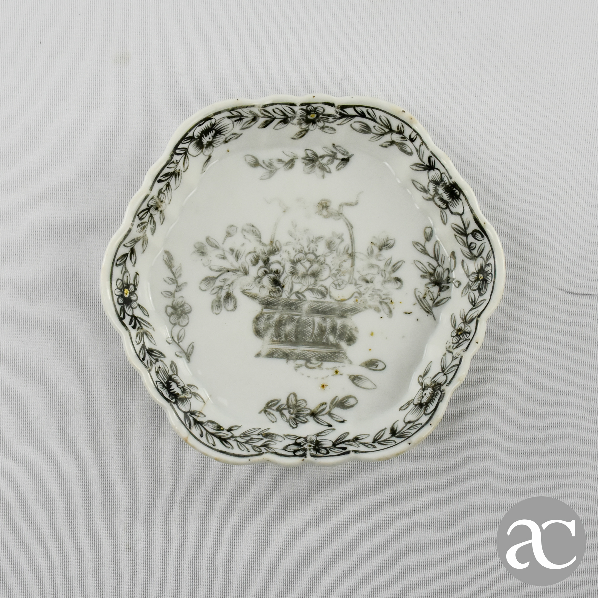 Covilhete sextavado porcelana da China, decoração sépia, Qianlong, séc. XVIII AC1838