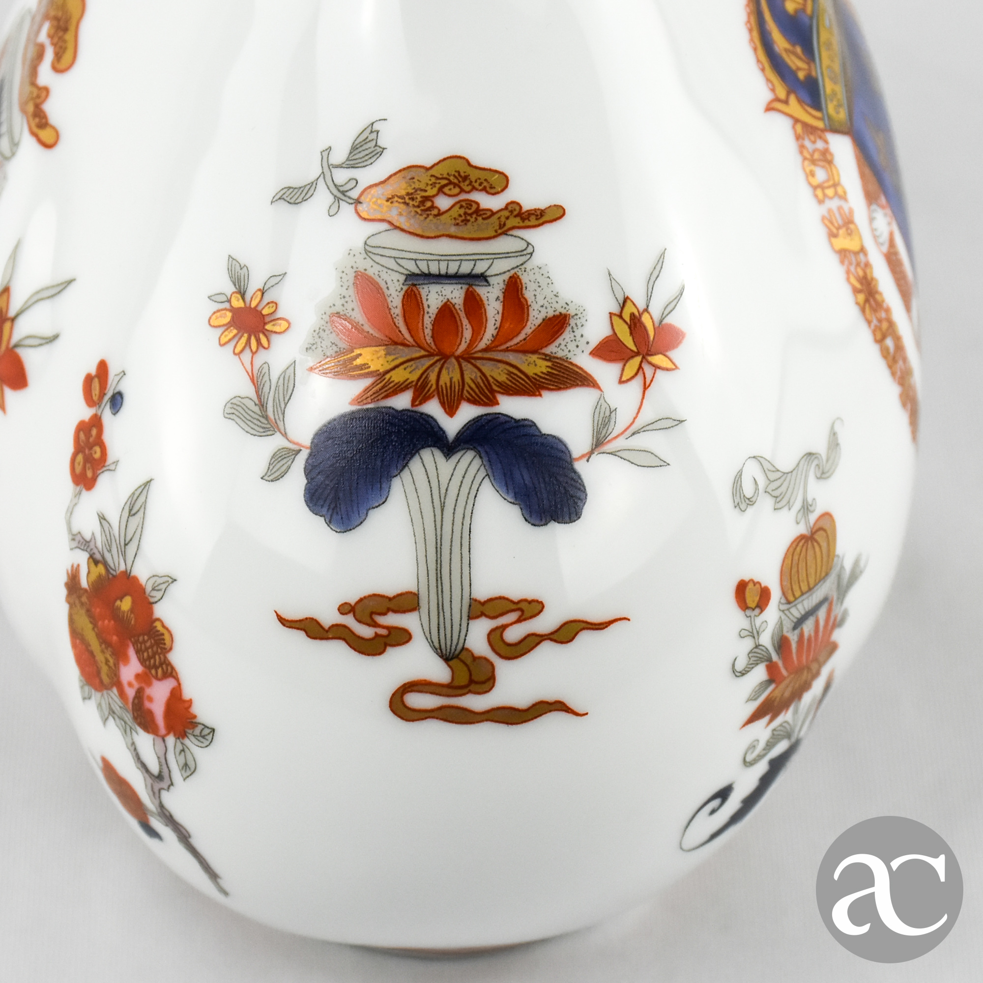 Jarro com brasão porcelana Neoclassica AC1821-7