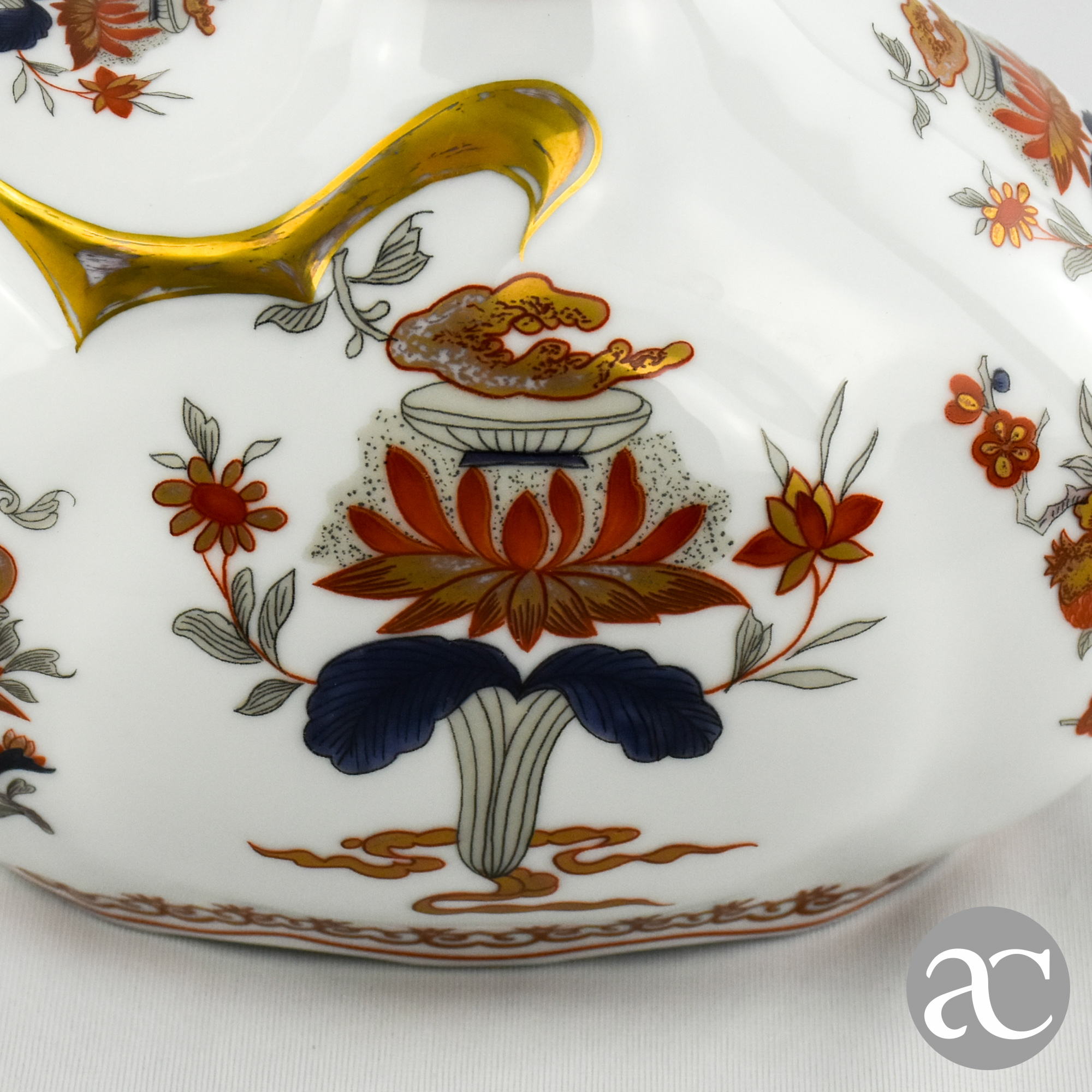 Jarro com brasão porcelana Neoclassica AC1821-8