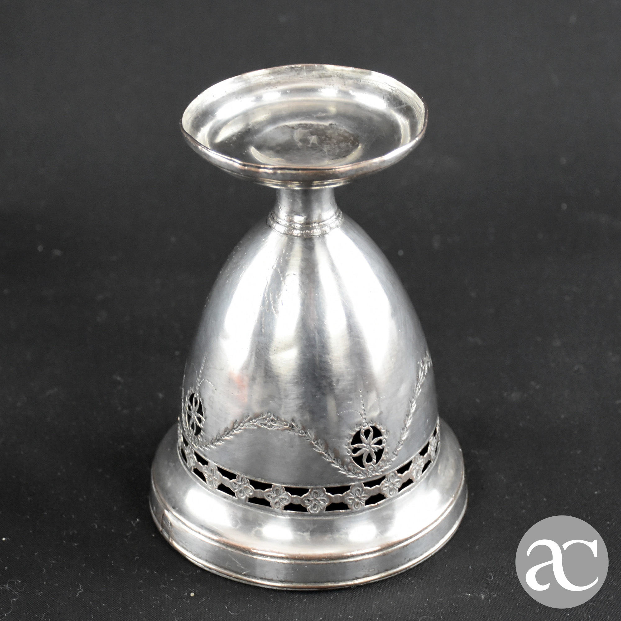 Taça em Casquinha vazado com grinaldas AC1103-5