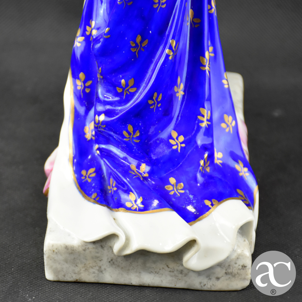 Par de figuras de Músico e Donzela em Porcelana Artibus AC0087-15