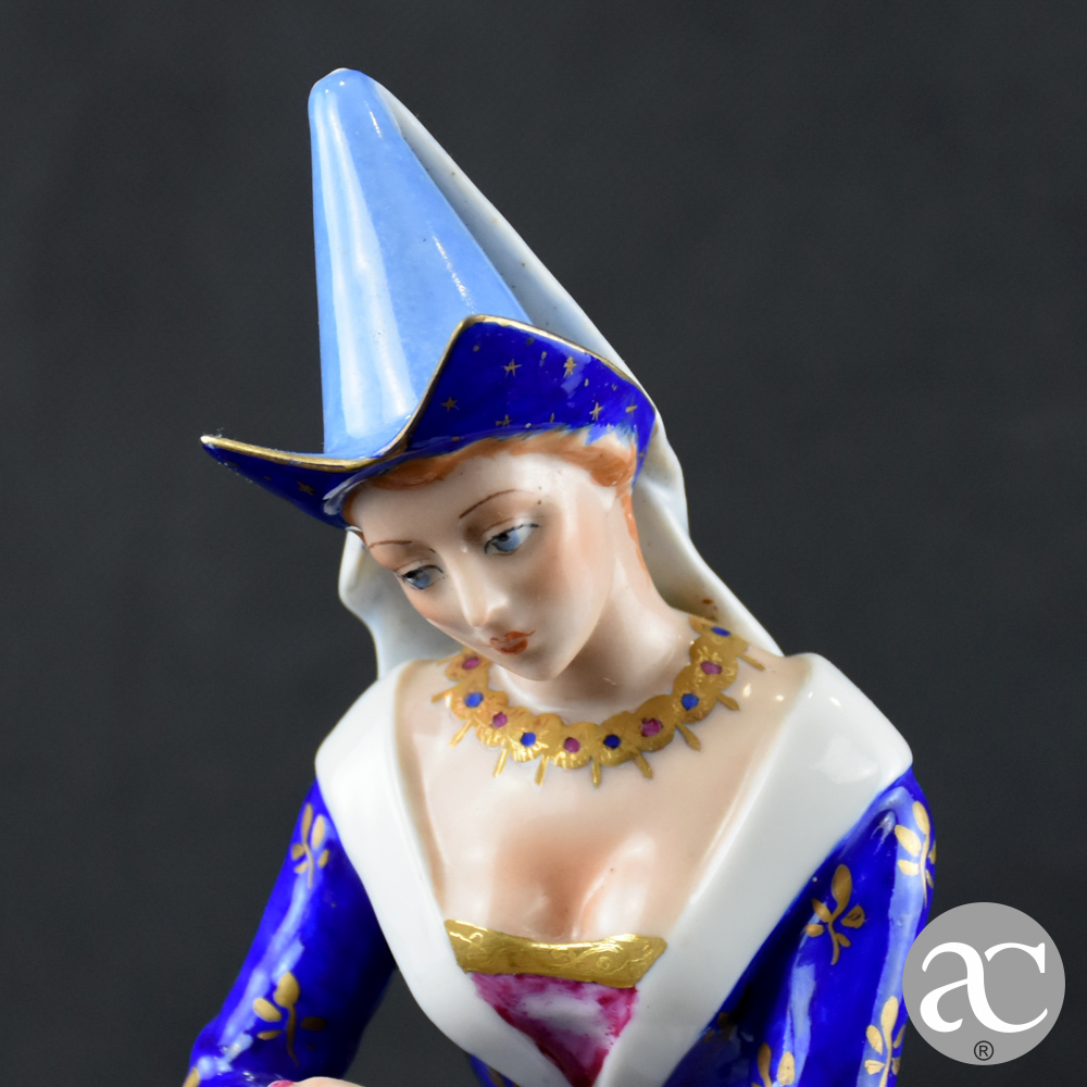 Par de figuras de Músico e Donzela em Porcelana Artibus AC0087-18