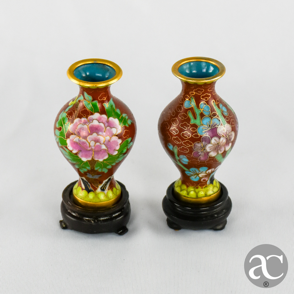 Par de pequenas jarras em cloisonné AC2396