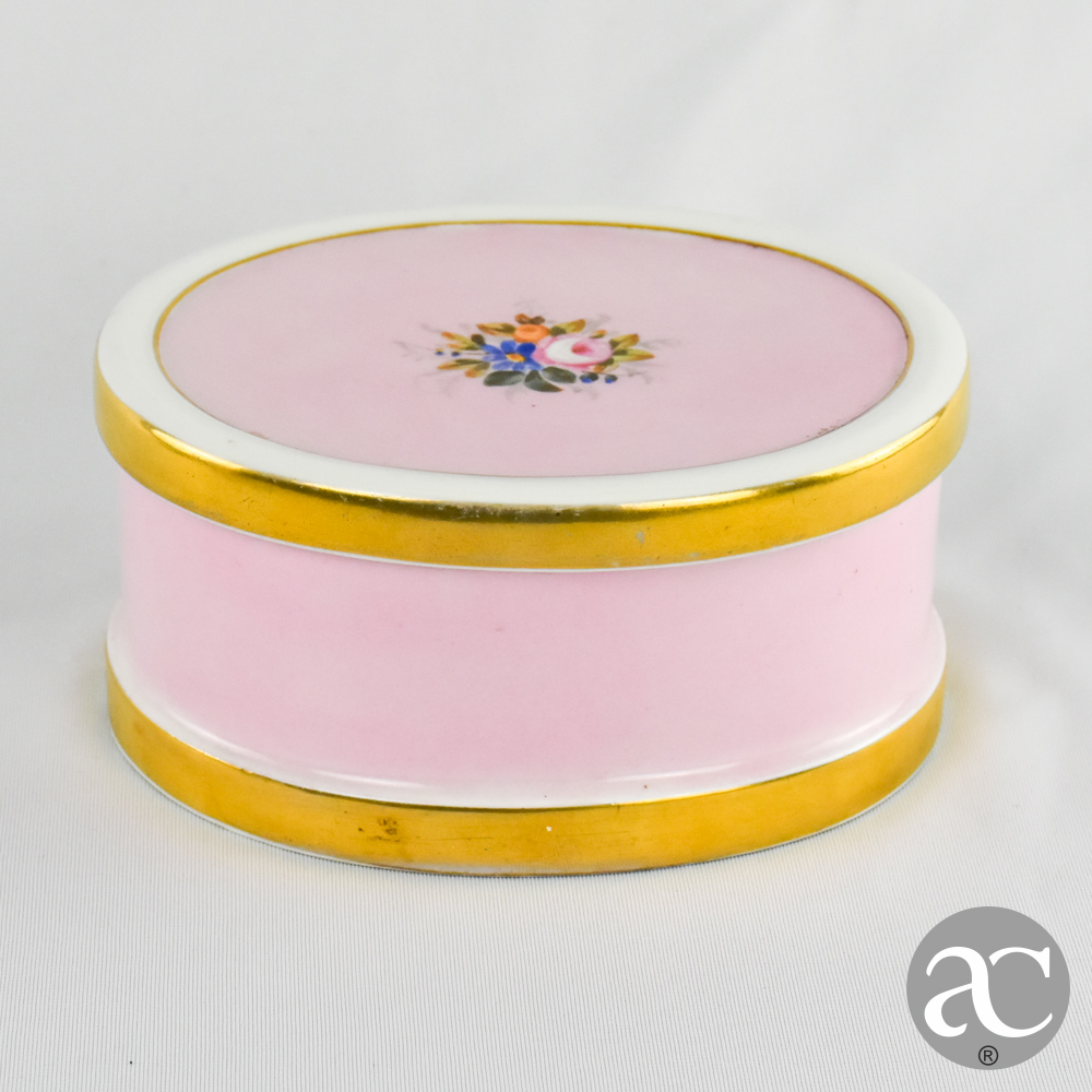 Caixa oval, porcelana Vista Alegre AC2614