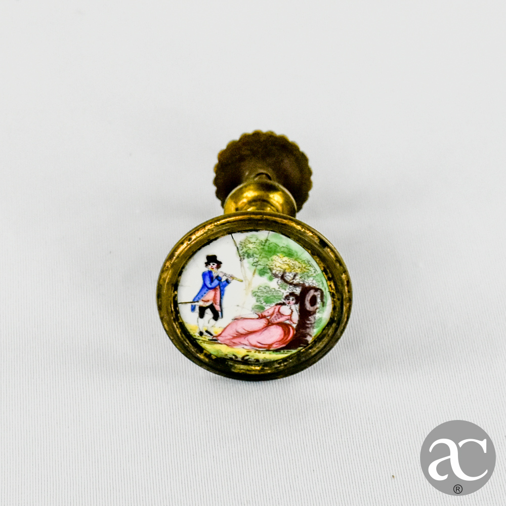puxador em metal e porcelana AC2746