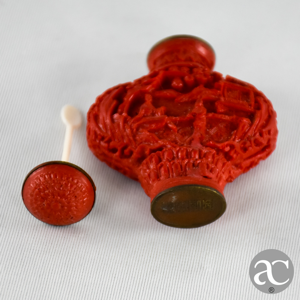 snuff bottle laca cinnabar AC2946-8