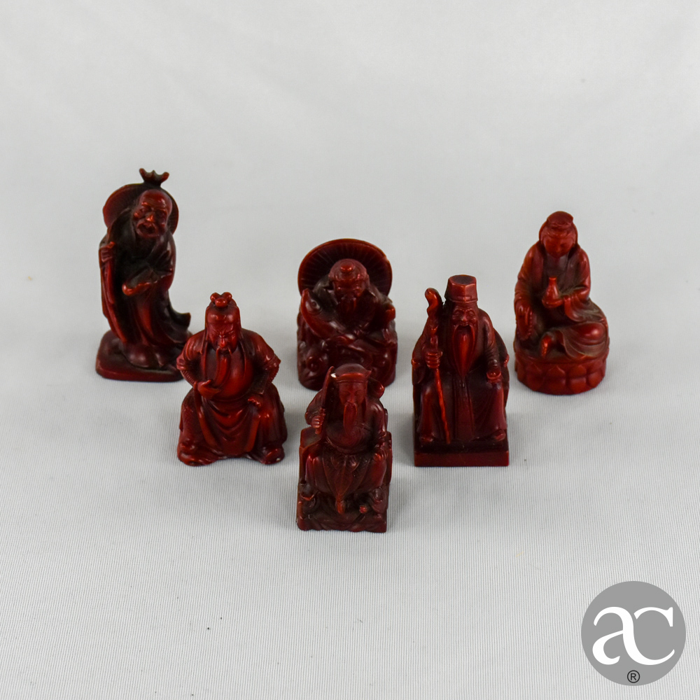 conjunto de figuras em Cinnabar AC2986
