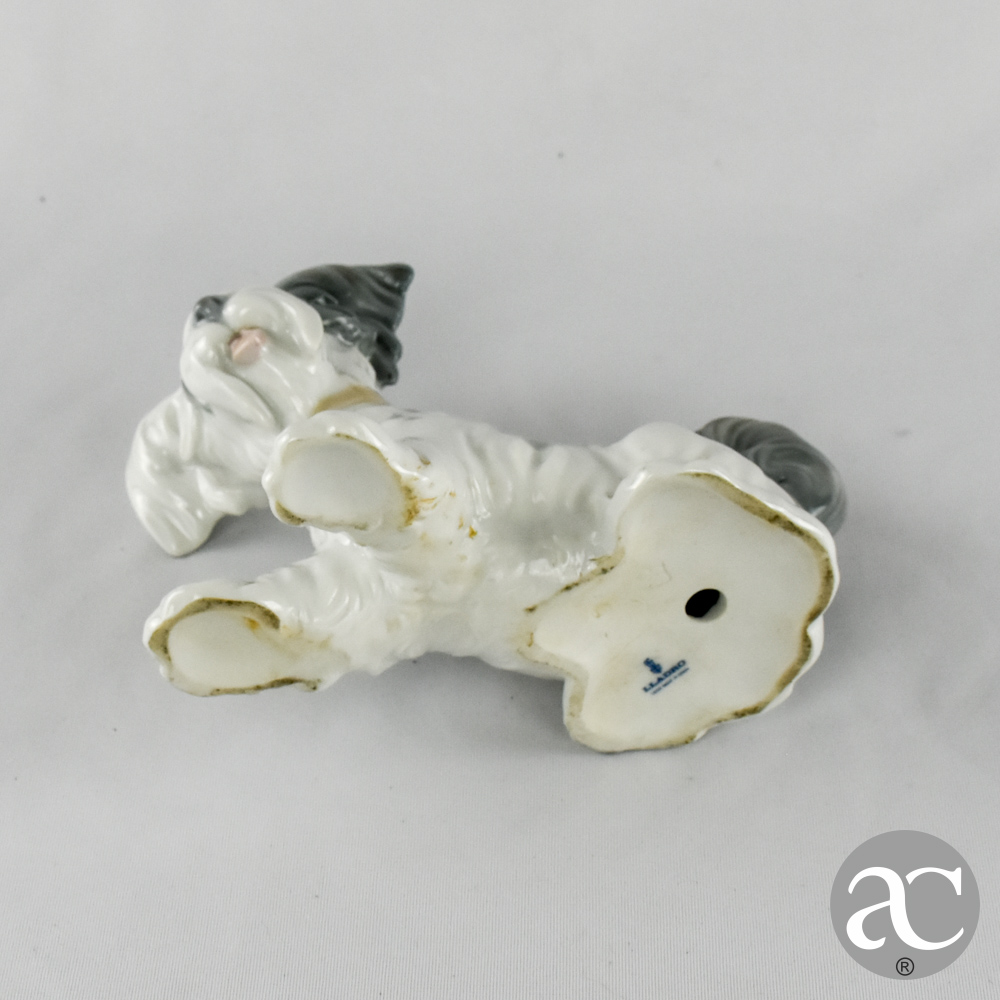 figura de cão LLadro AC3209-8
