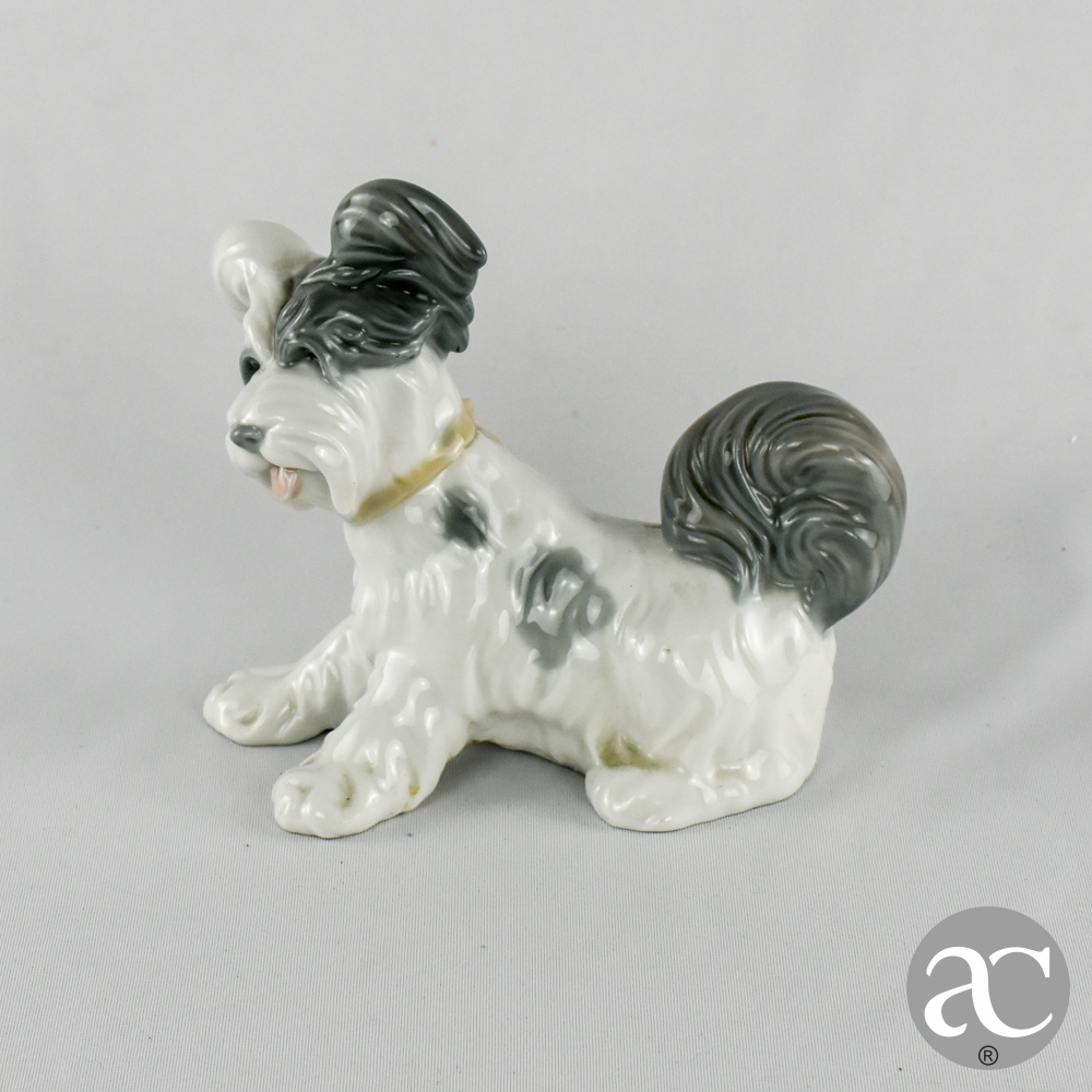 figura de cão LLadro AC3209