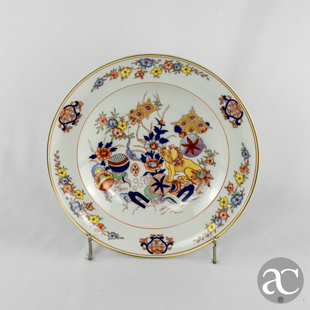 Prato em porcelana Vista Alegre, decoração Samurai