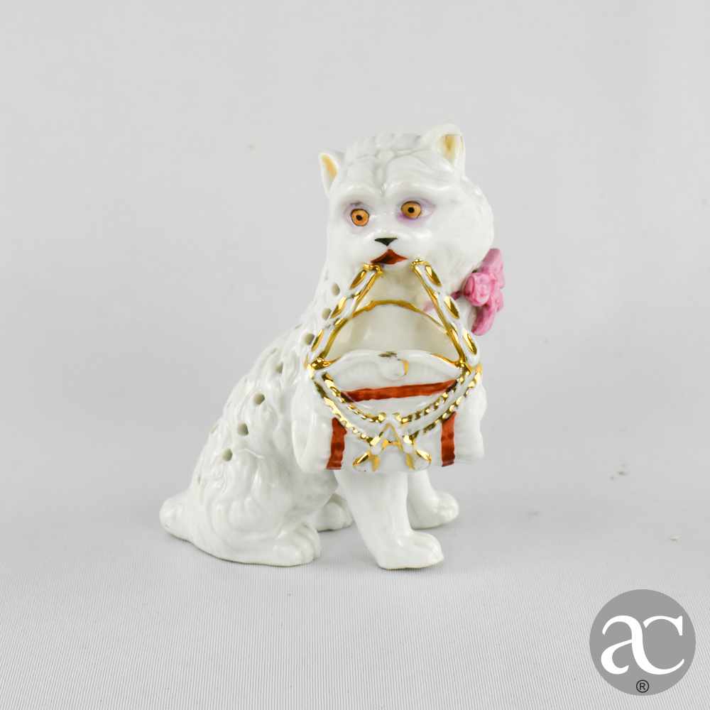 Paliteiro Gato com cesto em porcelana Vista Alegre séc. XIX